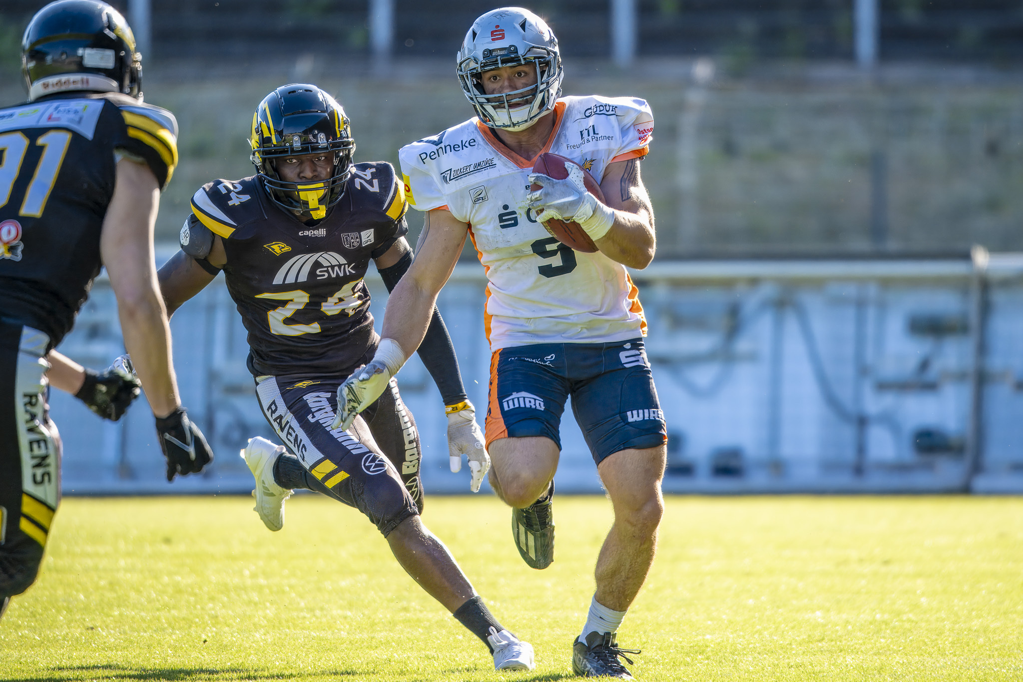 Erinnerungen an die Overtime: Ravens wollen Revanche gegen Rostock Nur ein Duell, große Bedeutung: Ravens und Griffins im Spitzenspiel - Foto: Oliver Jungnitsch